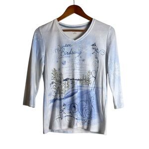 3 for $30! Alia winter graphic shirt. Size small